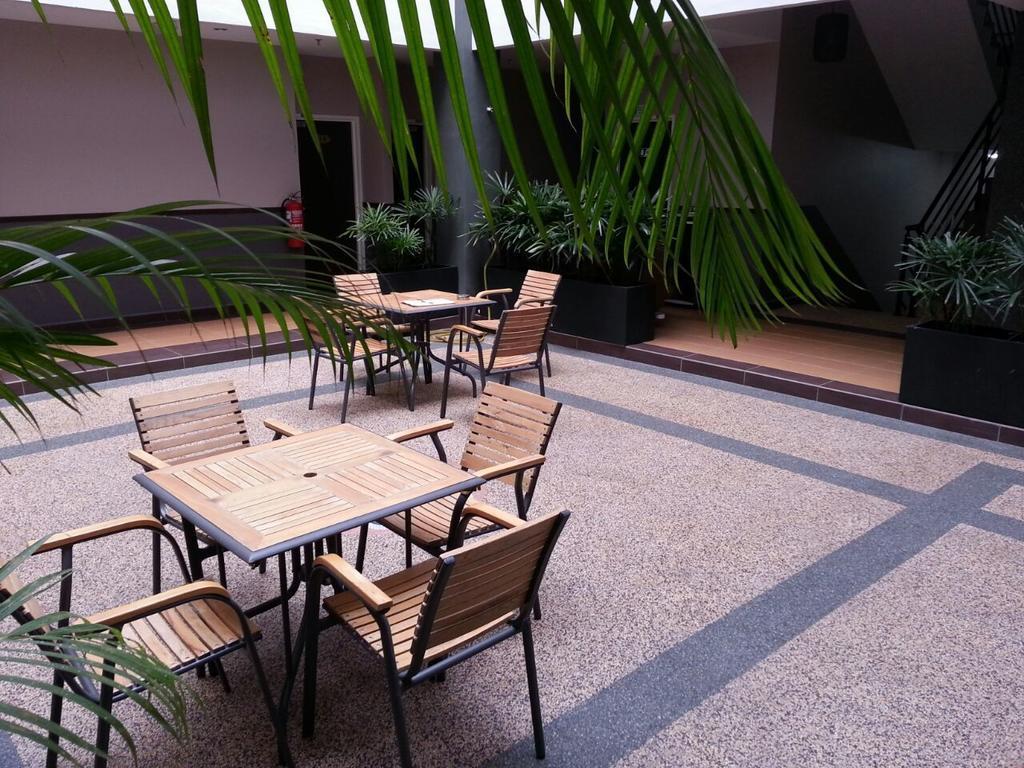 Jq Suria 18 Hotel Ipoh Ngoại thất bức ảnh